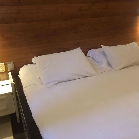 Perto Da Praia De Copacabana, 150 Metros Da Praia, Entre Postos 5 E 6 里约热内卢 外观 照片